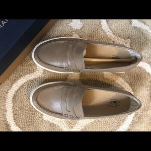 NWT GH Bass Loafer
